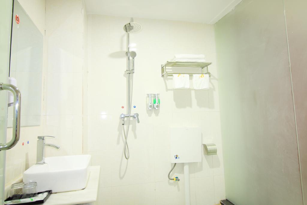 Guangzhou Airport Voyage Service Apartment Baiyun Airport Exteriör bild