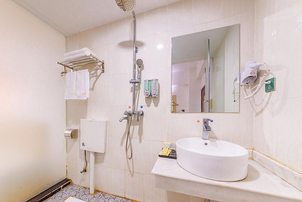 Guangzhou Airport Voyage Service Apartment Baiyun Airport Exteriör bild